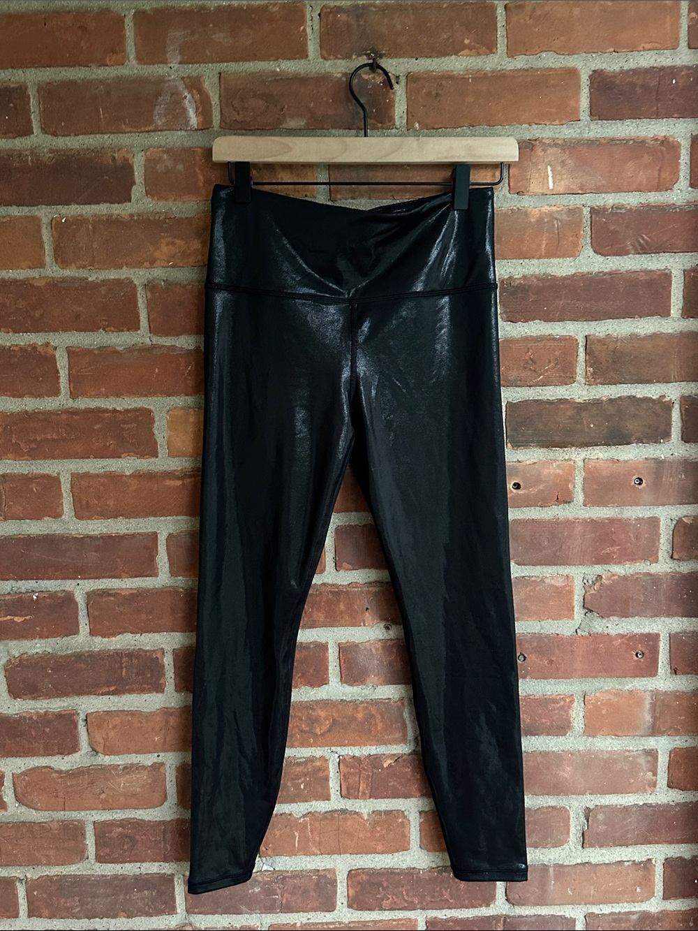 Athleta Elation Shine Tight Legging Medium M EUC